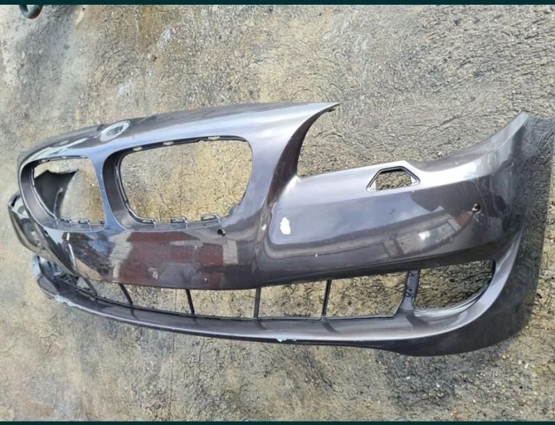 Bara fata BMW Seria 5 F10