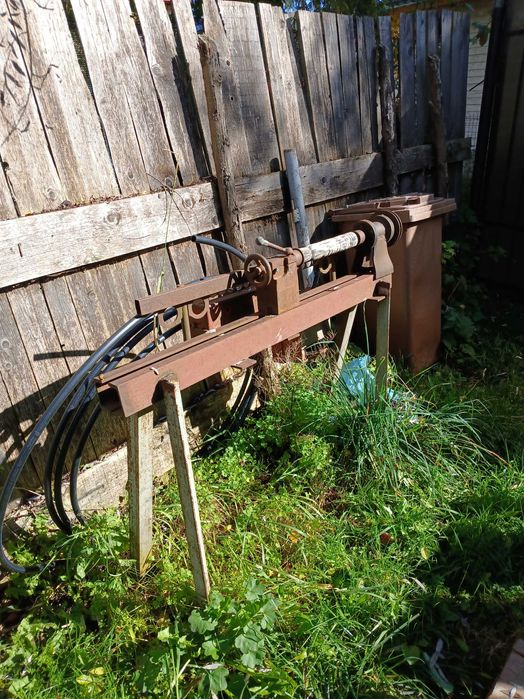 Strung pentru lemn cu sau fara motor.