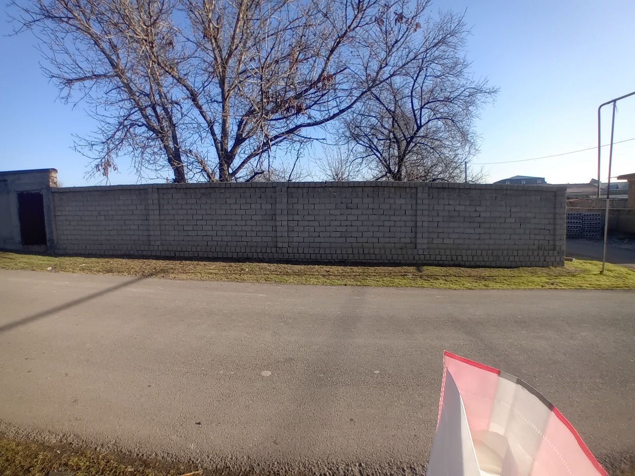 Toshkent tumani uzumzorda yer sotiladi fasat 40*25 ichkarisiga