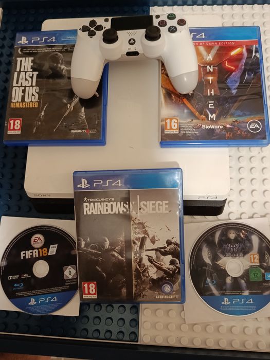 Ps4 BLACK WHITE EDITION +  5 jocuri + 1 controller alb NOU ps4