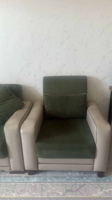 Срочно продам диван!