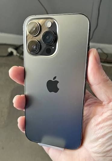 Продам iPhone 13 Pro 256gb graphite