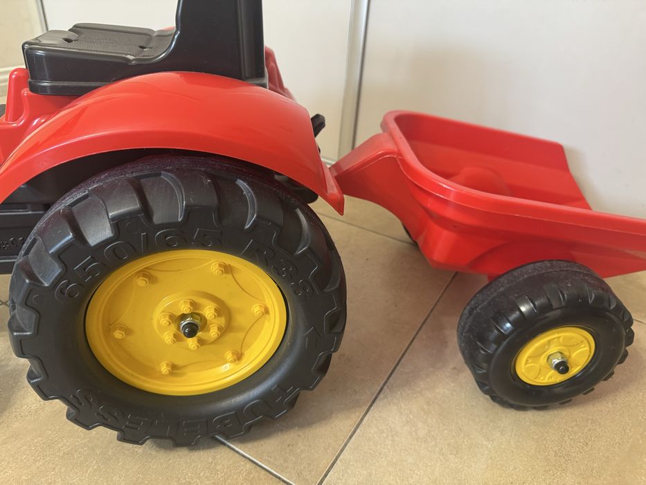 Tractor cu remorca