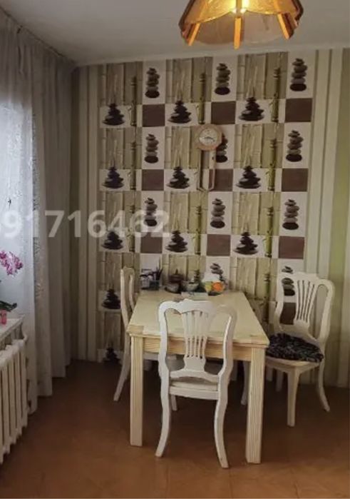 Продам стулья б/у