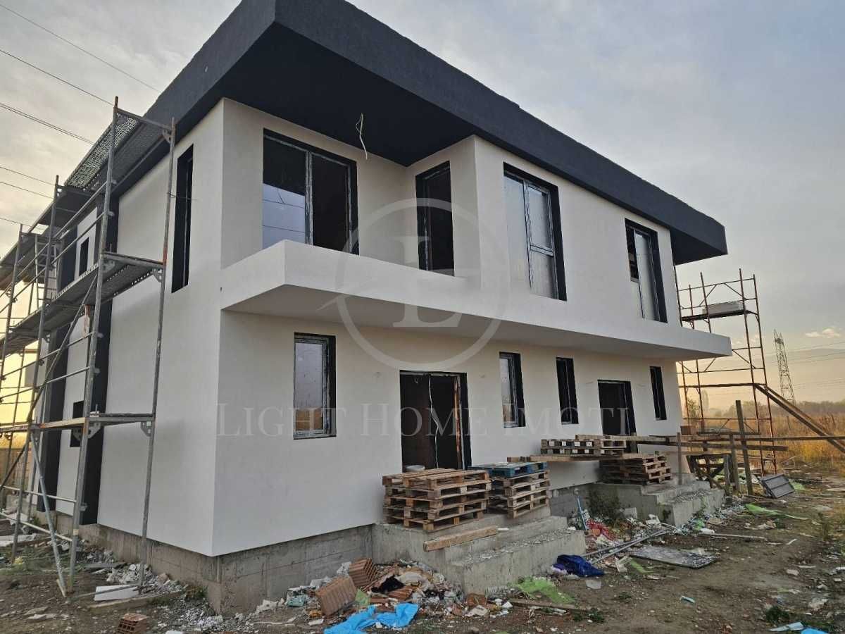 Продава се Къща в Пловдив, Беломорски - 185 кв.м за 993 €/кв.м - Снимка #1