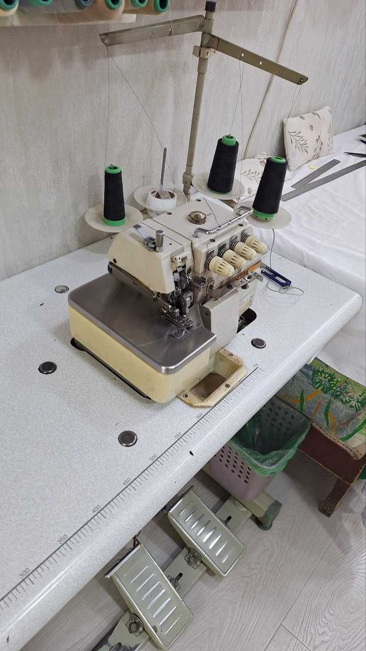 Оверлок рабочий продается