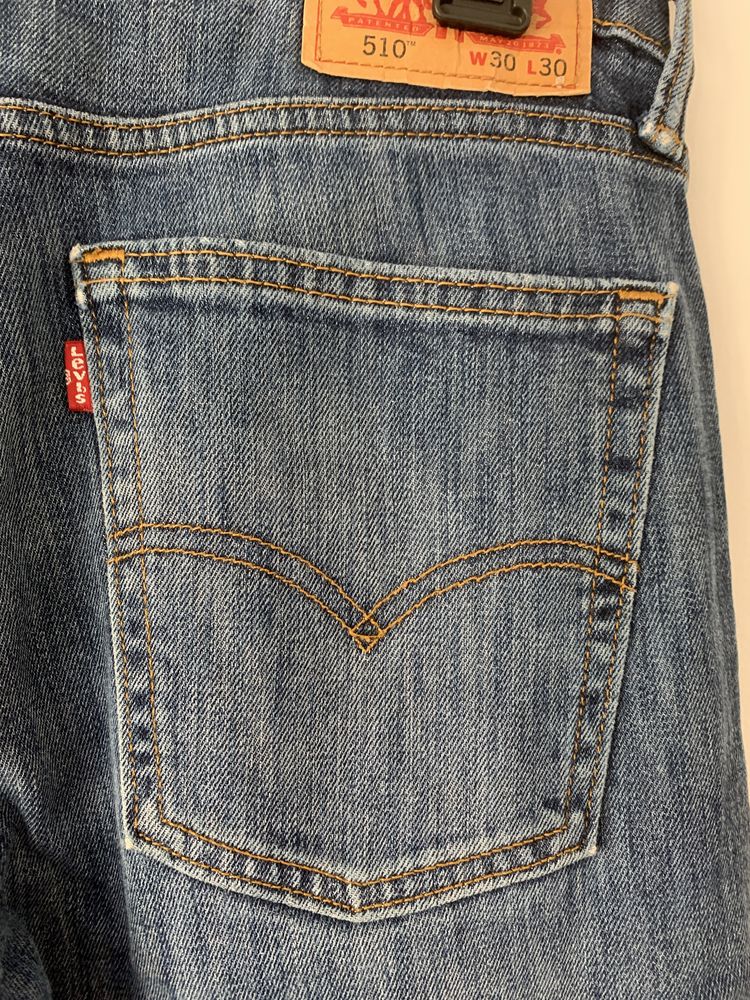 Blugi Levi’s Slim Fit