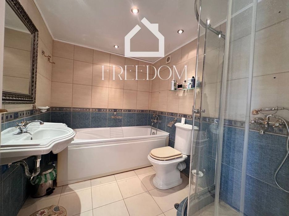 Продава се Четиристаен апартамент в Варна, Бриз - 268 кв.м за 2612 €/кв.м - Снимка #6