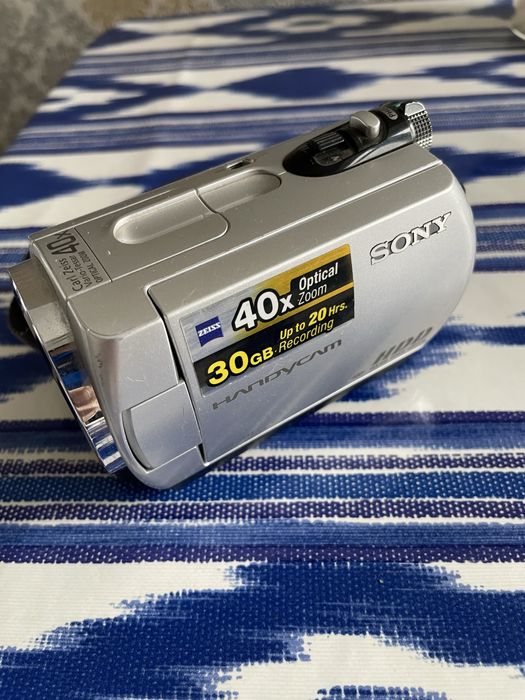 Видеокамера Sony DCR SR42