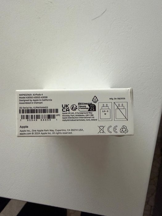 Apple airpods 4 безжични слушалки