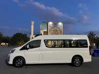 Tayota hiace 2023