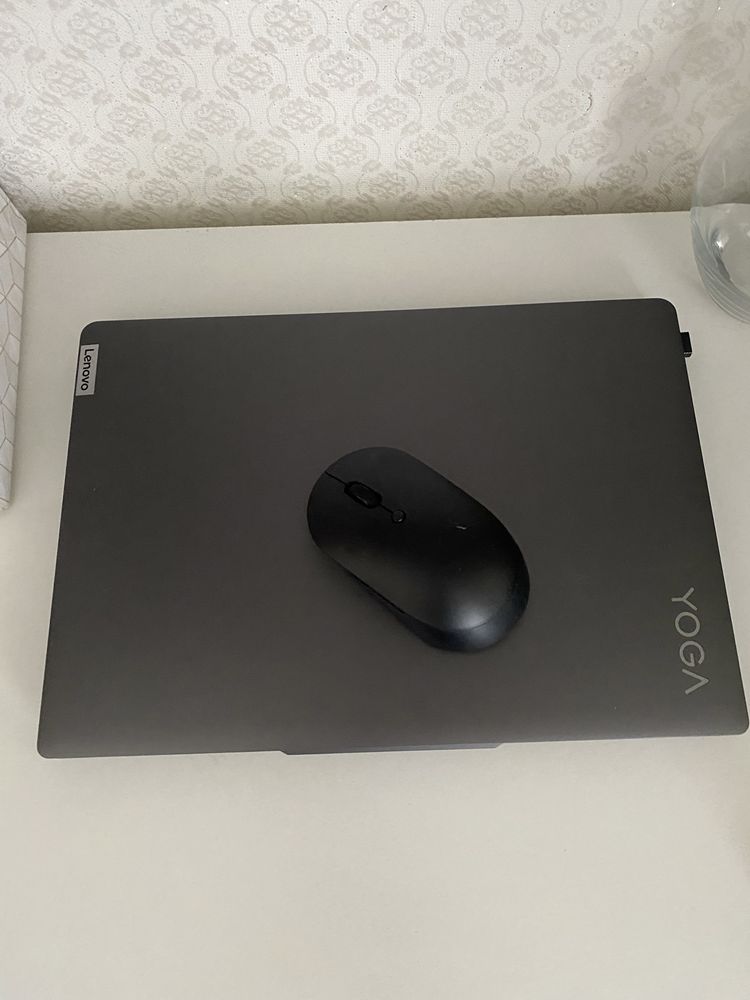 Ноутбук Lenovo Yoga