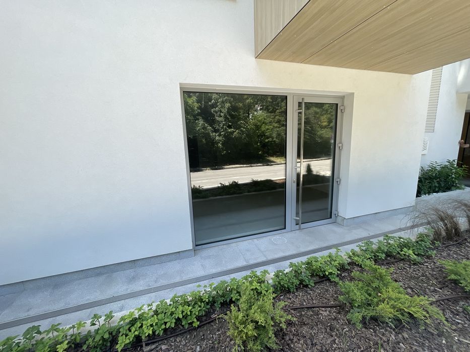 Дава се под наем Магазин в София, Гео Милев - 50 кв.м за 1275 € - Снимка #1