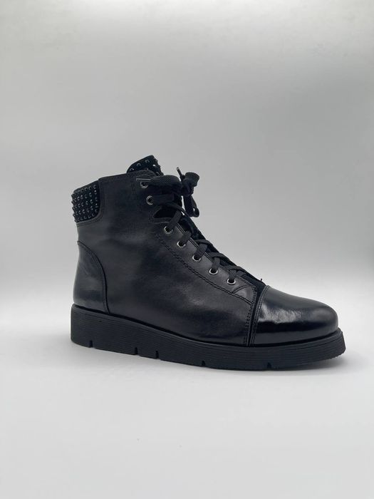 Сапожки из натуральной кожи, распродажа