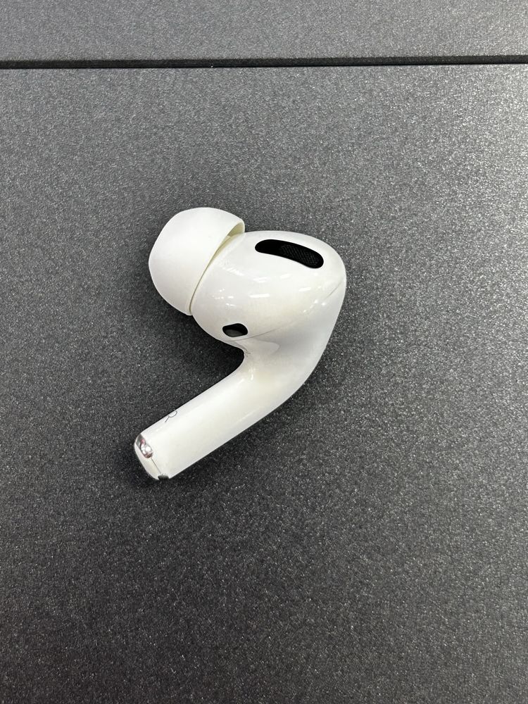 Правое ухо Airpods pro 1