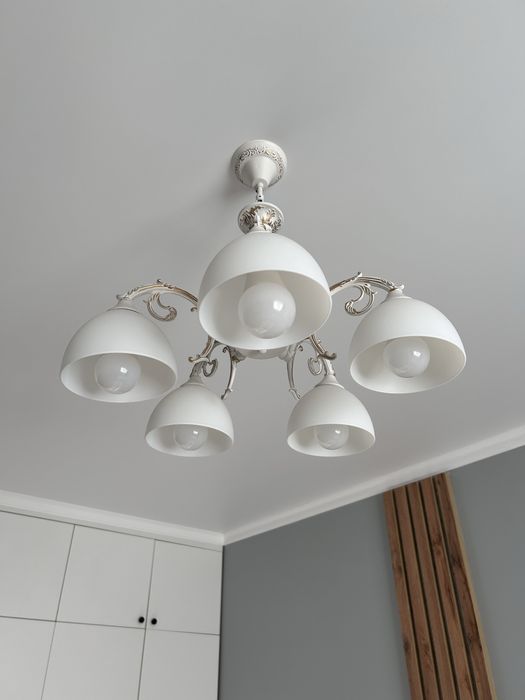 Продам шторы, люстра