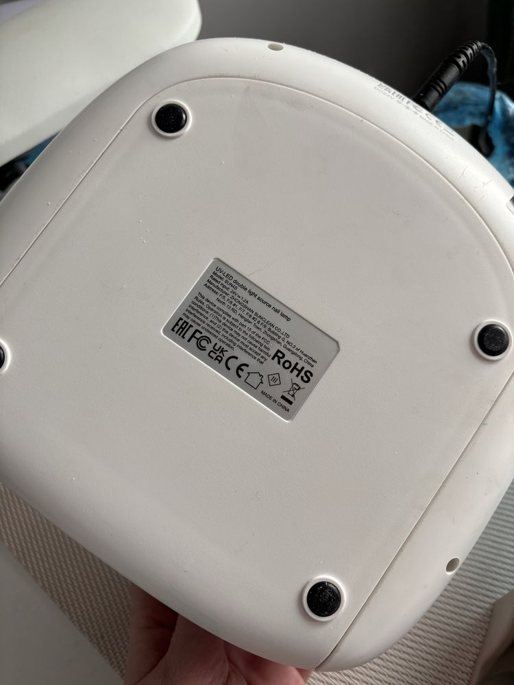Продам лампу для маникюра