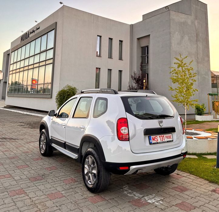 Dacia Duster Offroad Pack 1.6 4x4 Benzina Navi Clima Geamuri Electrice