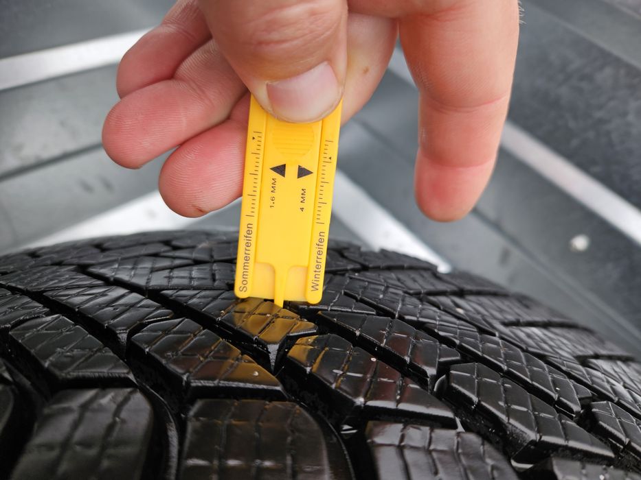 Jante aliaj cu anvelope de iarna