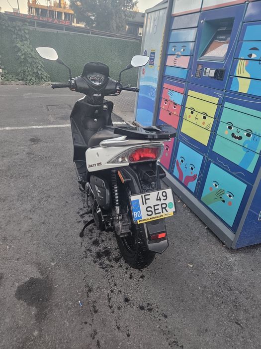 Scuter Kymco agility 125cm roti pe 16
