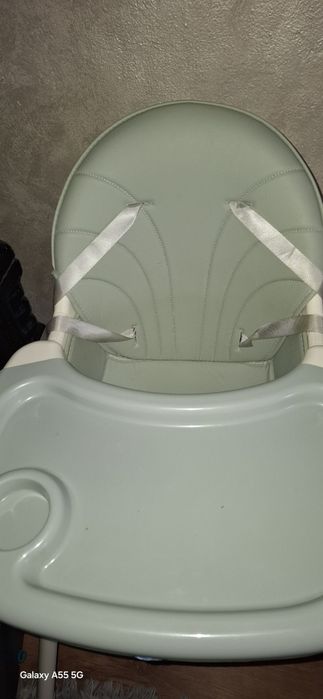 Scaun de masa bebe