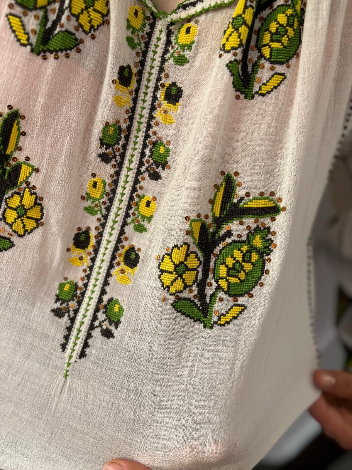 Vand costum popular autentic
