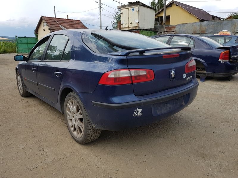 Dezmembram Renault Laguna