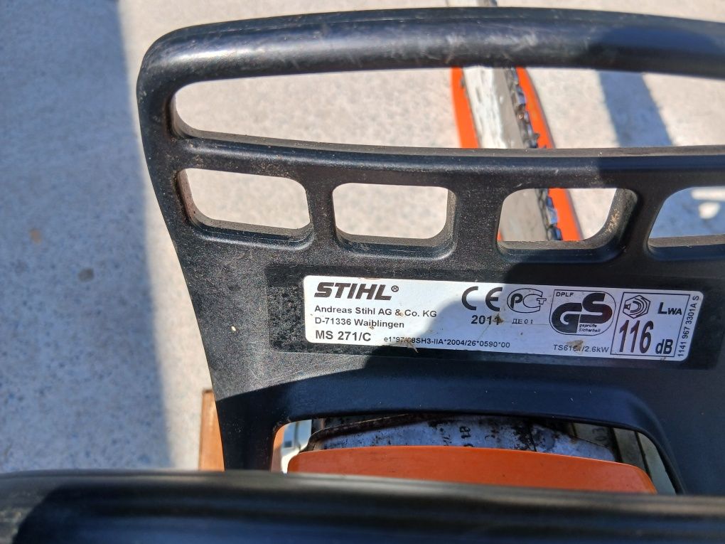 Vând drujba stihl ms 271 c