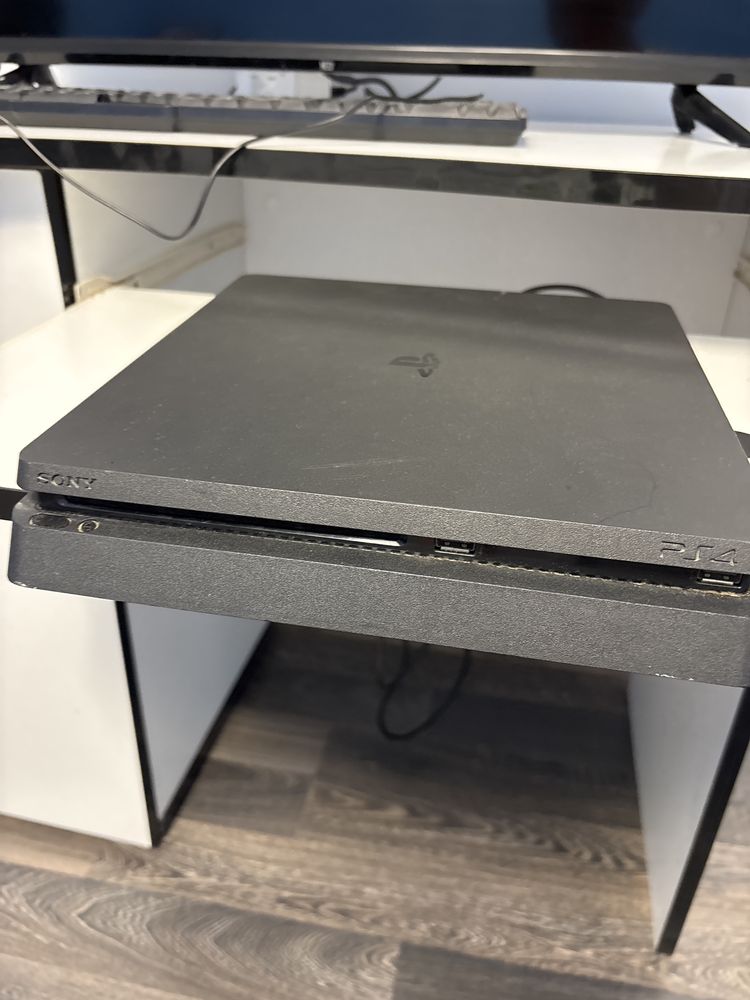 Sony PlayStation 4 Slim 500GB