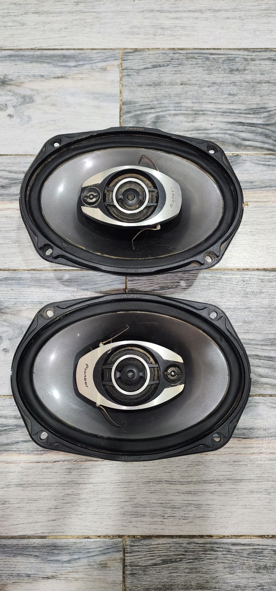 Продаю автомобильные колонки Pioneer TS-A6963E