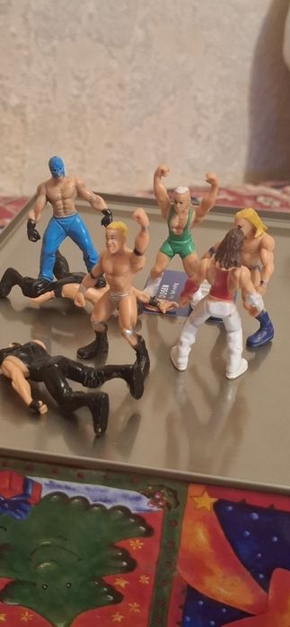 Фигурки на кечисти