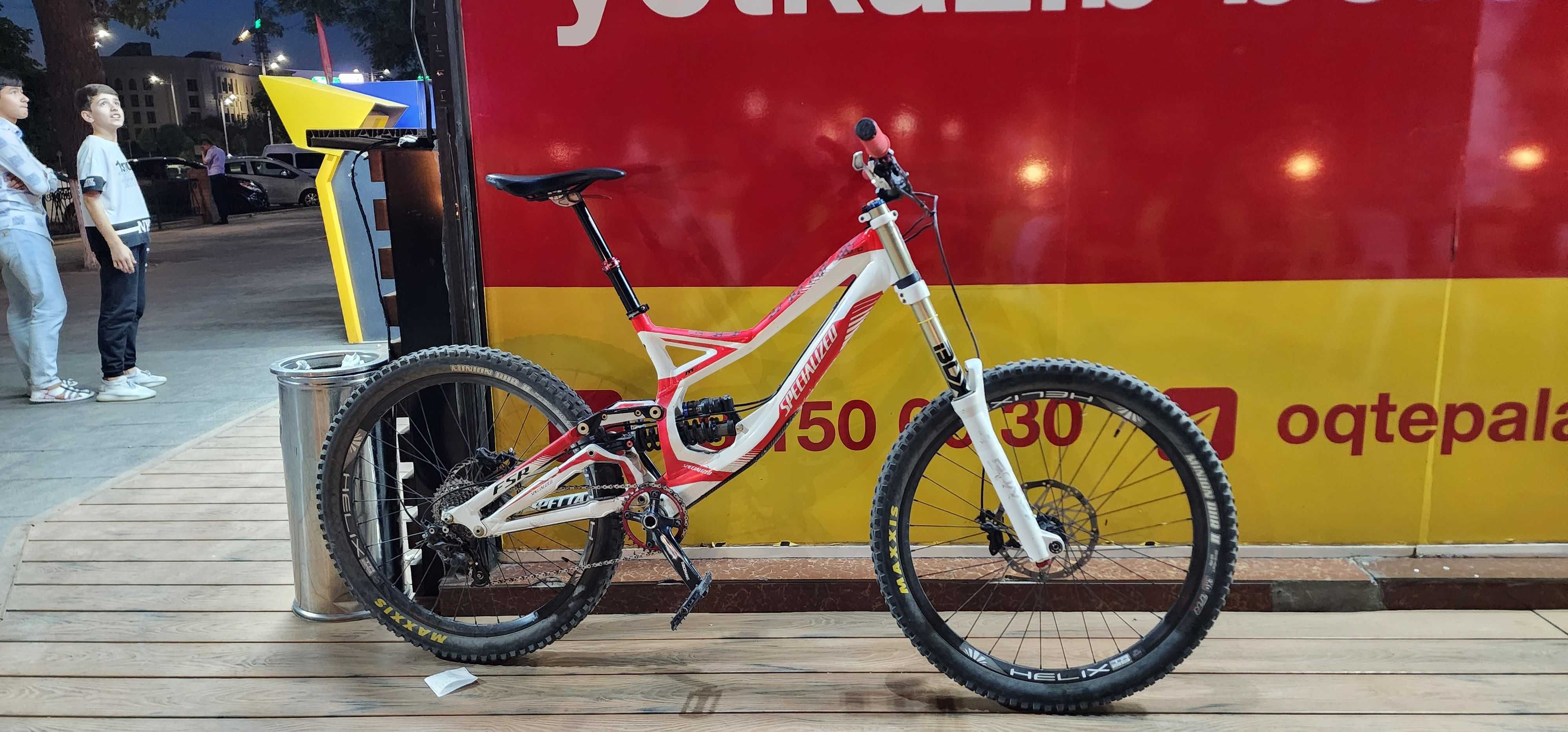 Продам легенду, DH велосипед Specialized Demo 8, двухподвес