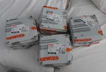 Doza derivatie aparenta Gewiss GW44004, 6 intrari, IP55, 100 x 100 x 5