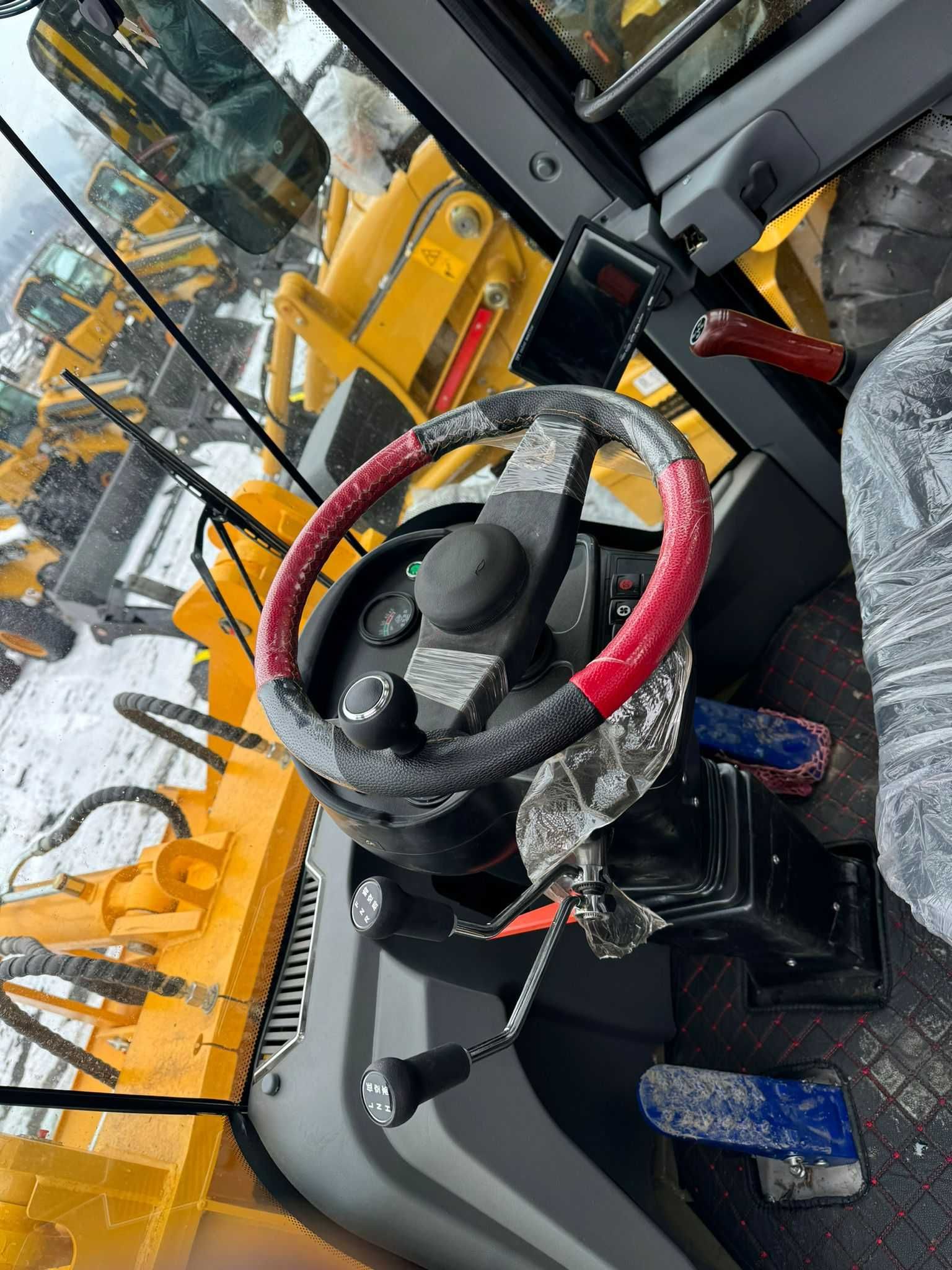 Încărcător frontal vola MACAO XK370F