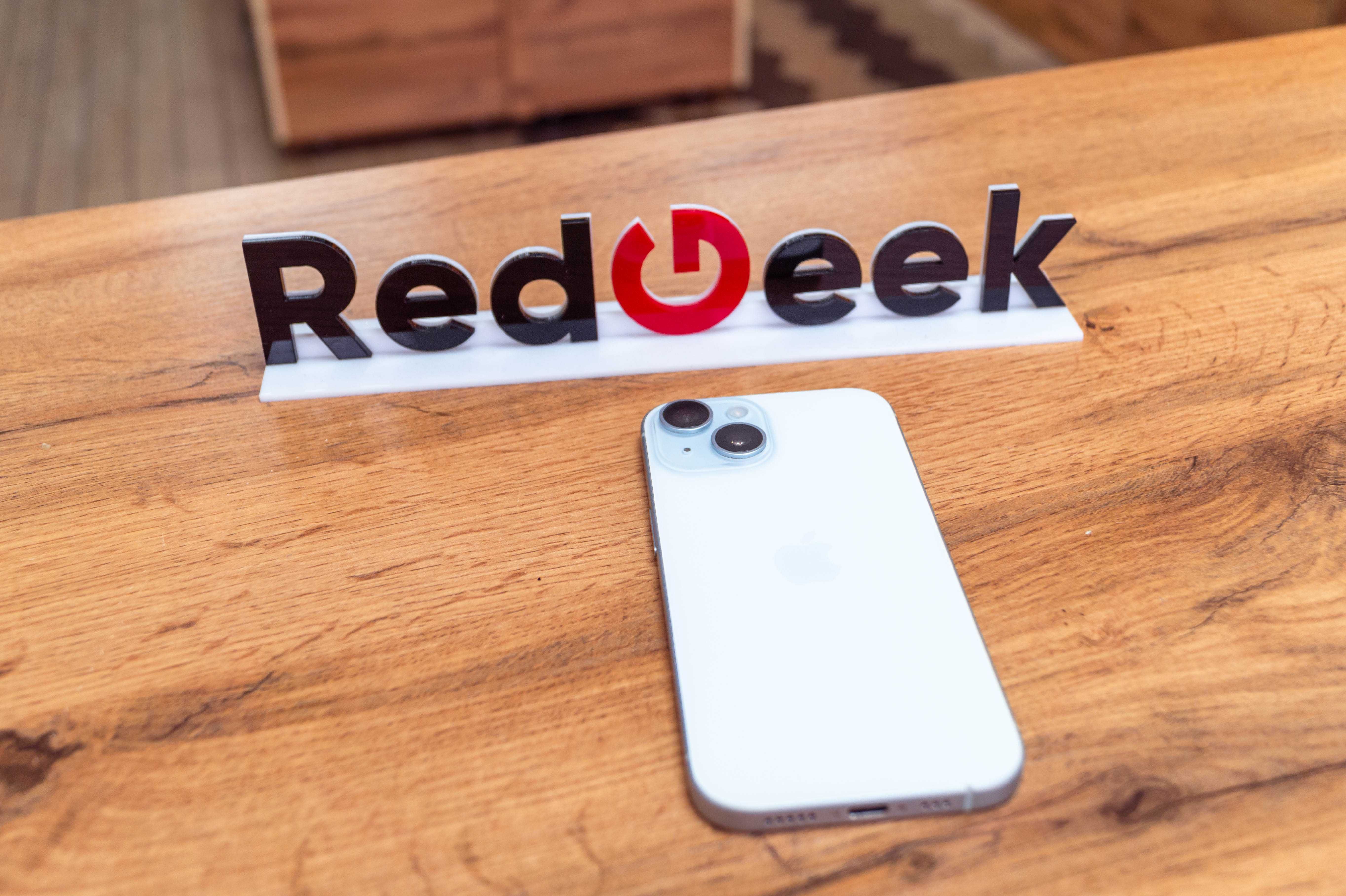 iPhone 15 | 128Gb |Гарантия | Рассрочка | Магазин Red Geek