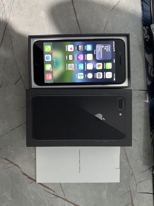 IPhone 8+