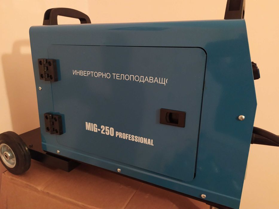 250 PROFESSIONAL Заваръчен / ТЕЛОПОДАВАЩ апарт - Телоподаващо 250А