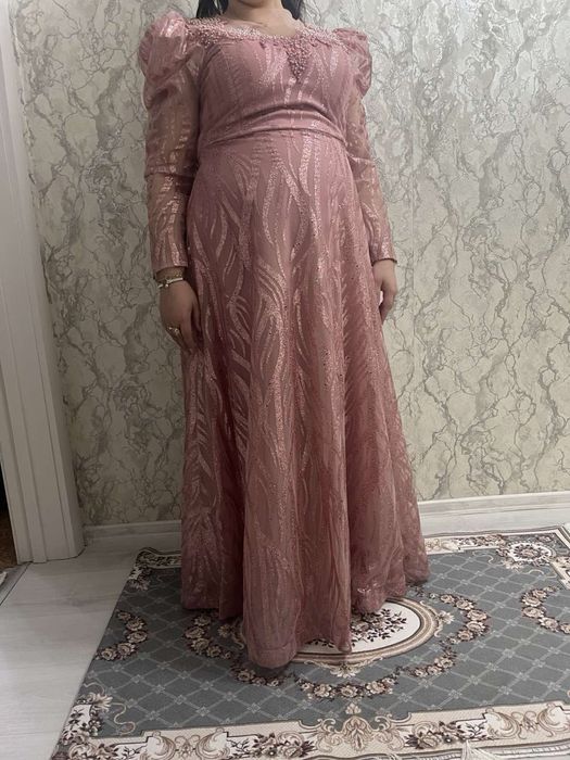 Офицялна рокля