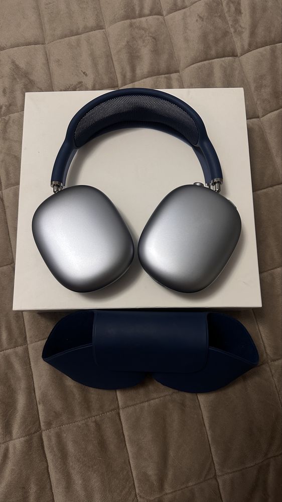 Airpods Max blue