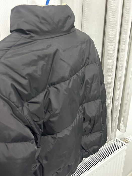 Чисто нови якета продавам две якета едно дънково и едно зимно