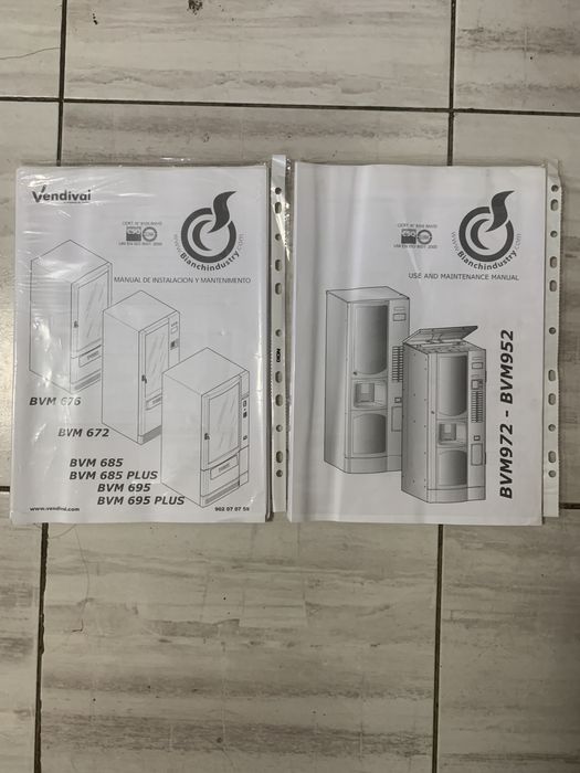 Tonomate cafea/snacks