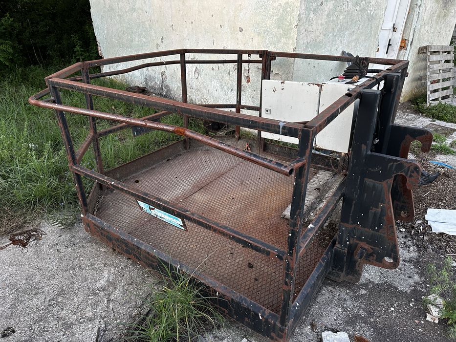 Nacela merlo caterpillar