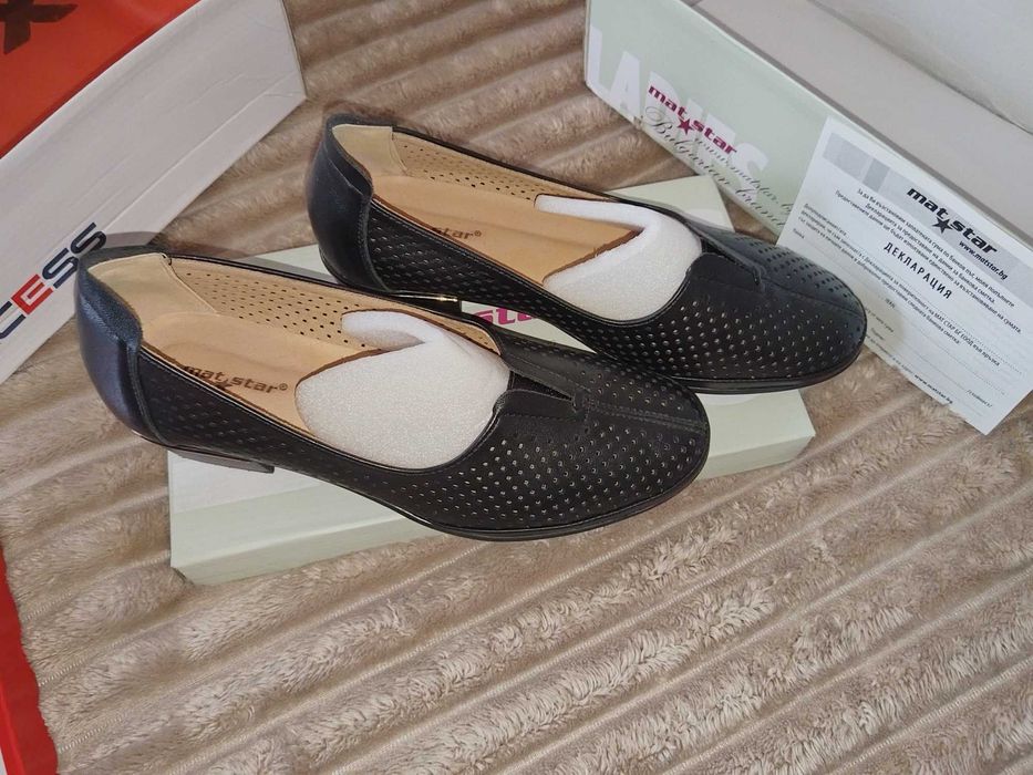 Два чифта дамски обувки - нови - 45 лв.