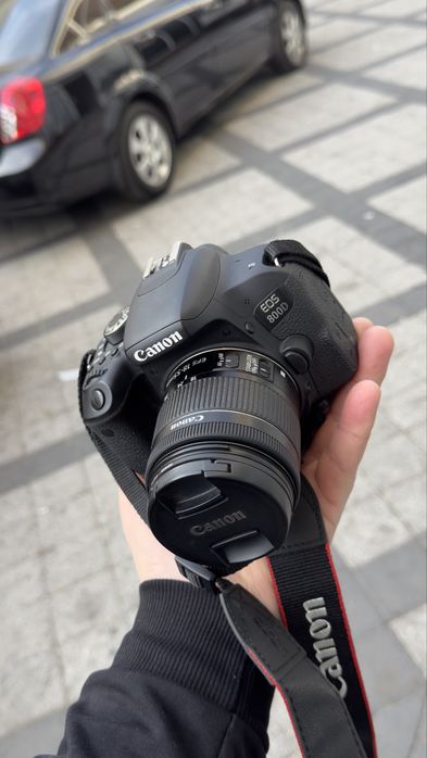 Canon 800D sotladi zo’r xolatta