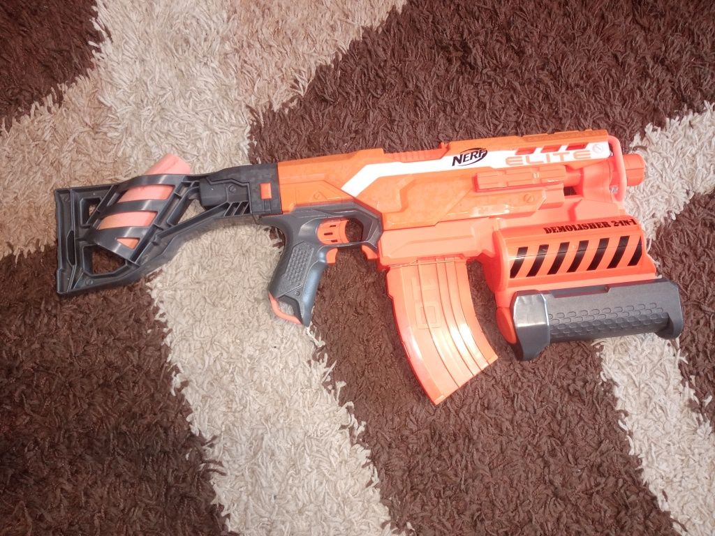 Pușca Nerf automată