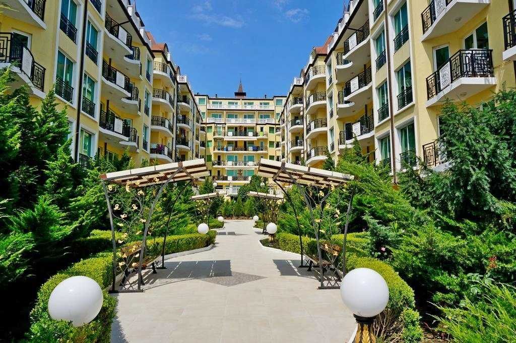 Продава се Двустаен апартамент в к.к. Елените - 52 кв.м за 1212 €/кв.м - Снимка #10