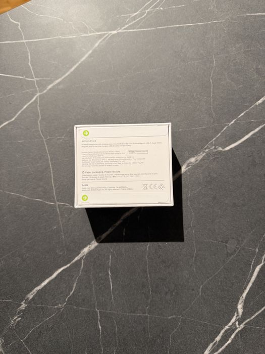 Airpods 3 pro  anul 2025