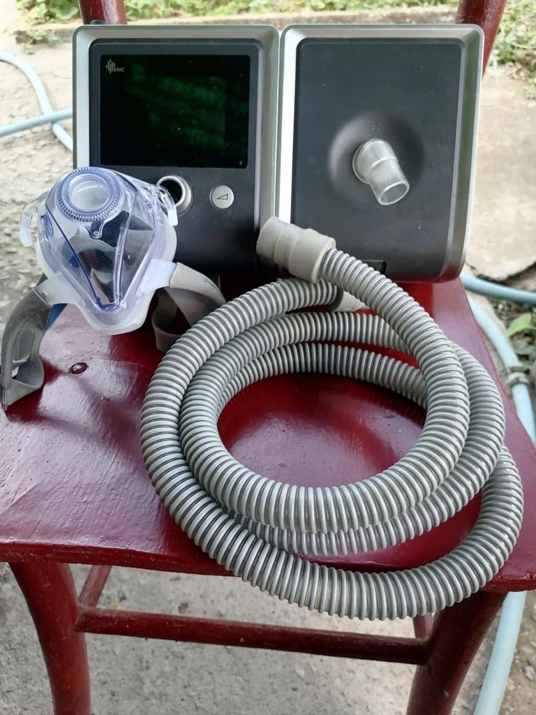 CPAP апарат с овлажнител и маска