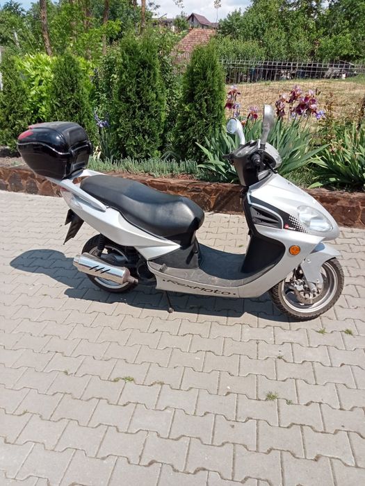 Vand scuter 125cc