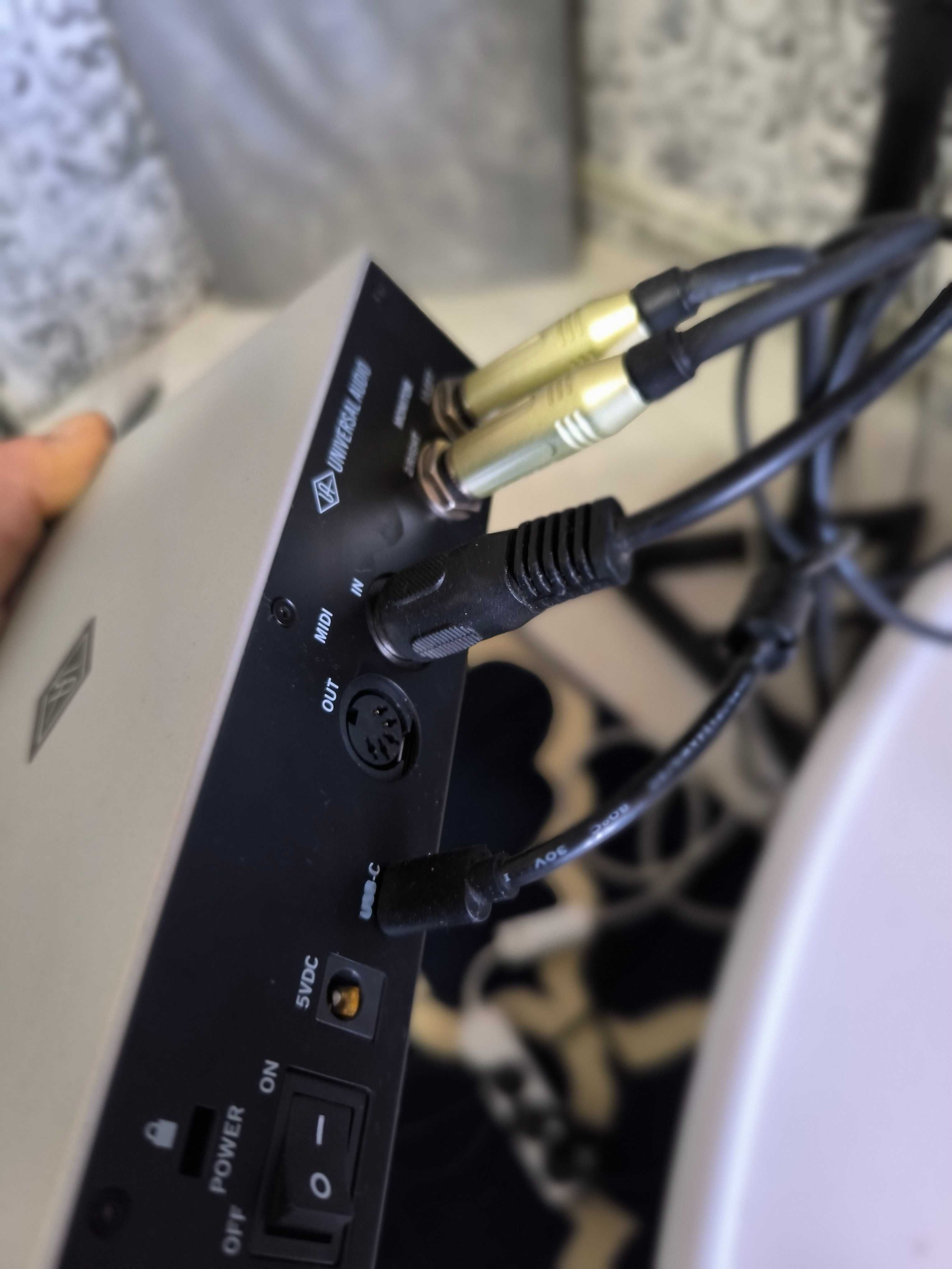 Universal audio volt 2 audio interface